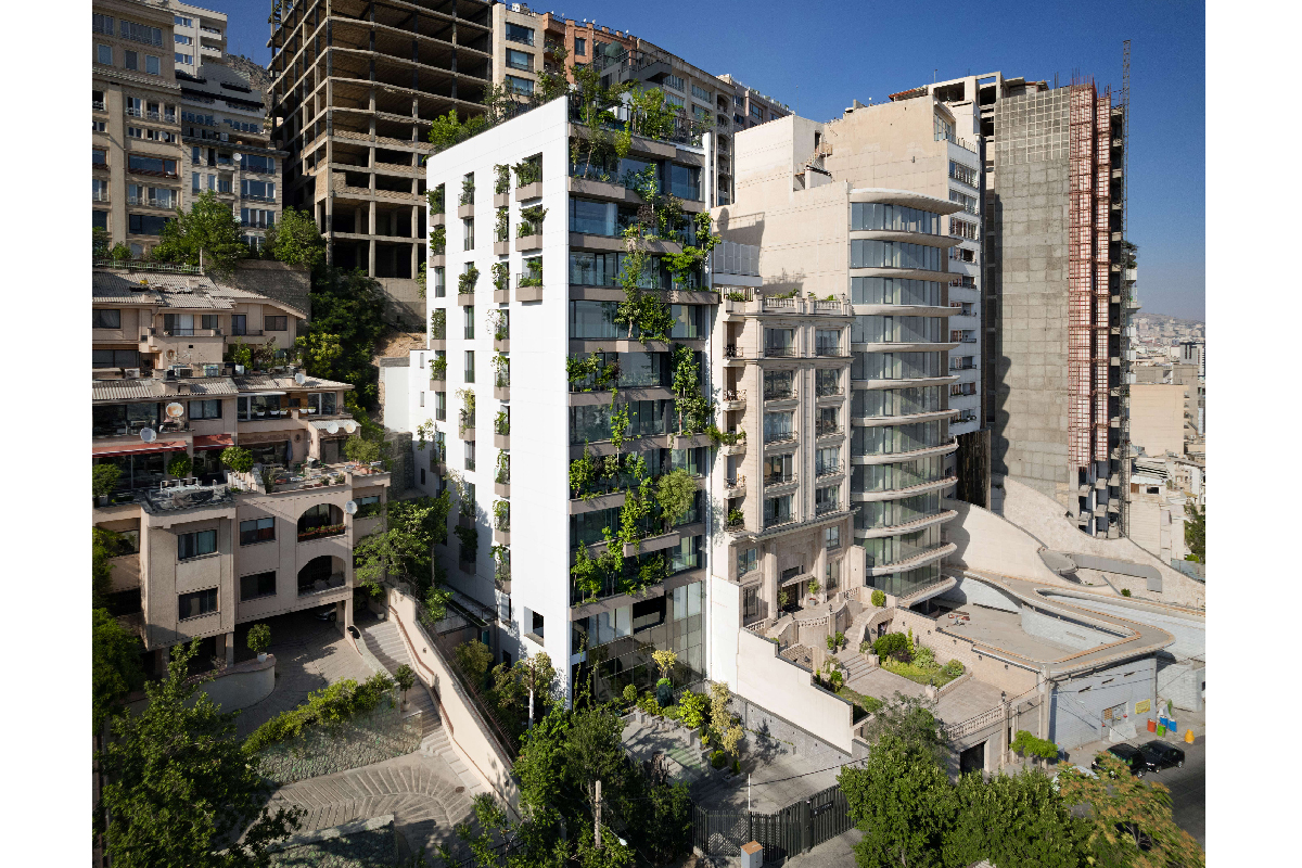 رتبه سوم مشترک: ساختمان پرسیکا، تهران